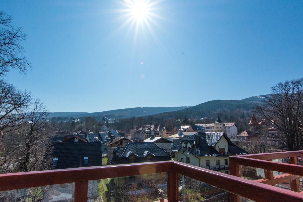 Apartamenty Izerskie - Ul. Sienkiewicza 9 Świeradów-Zdrój Buitenkant foto